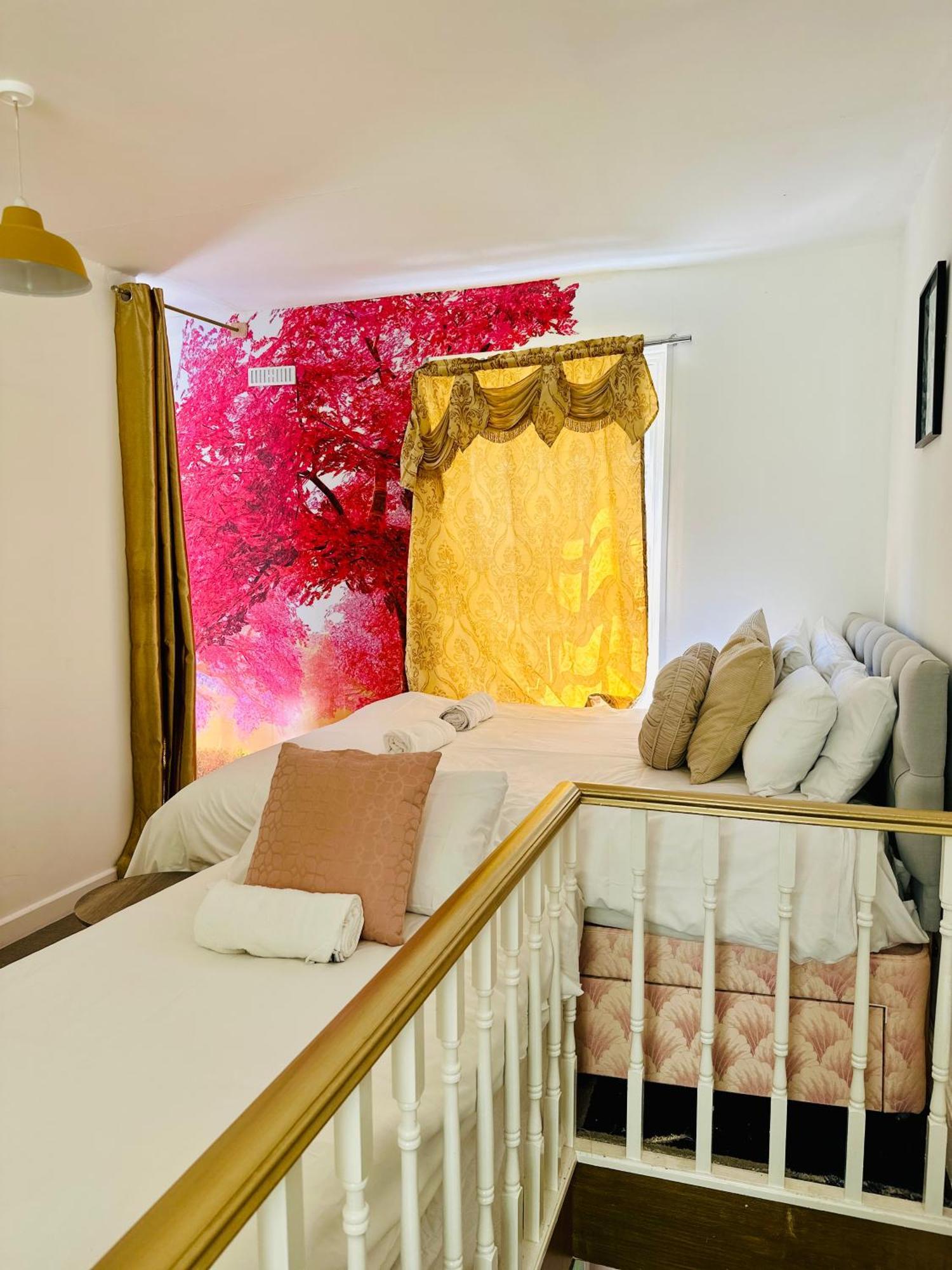 Beachfront Party House For Stags & Hens ブライトン エクステリア 写真